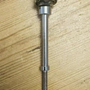 Vis de ralentie MAX pour carbu Keihin CV